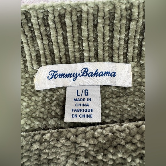 Tommy Bahama Women's Sweater Green  Chenille Knit Top Boat Neck Boxy Cozy Sz L - Picture 2 of 9